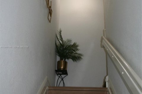 Adosado en venta en Miramar, Florida, 3 dormitorios, 148.74 m2 № 2057561 - foto 13