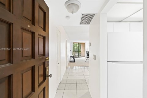 Купить кондоминиум в Холливуд, Флорида 1 спальня, 83.15м2, № 1982335 - фото 13