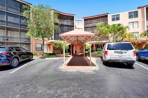 Купить кондоминиум в Холливуд, Флорида 1 спальня, 83.15м2, № 1982335 - фото 23