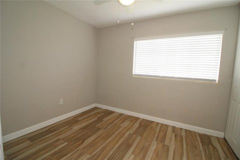 Villa ou maison à louer à Sanford, Floride: 3 chambres, 127.46 m2 № 2149835 - photo 10