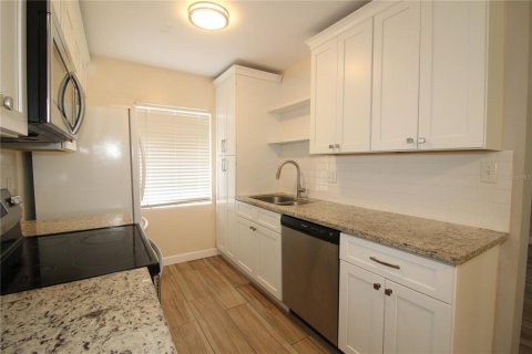 Villa ou maison à louer à Sanford, Floride: 3 chambres, 127.46 m2 № 2149835 - photo 6