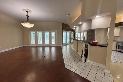House in Crystal River, Florida 3 bedrooms, 214.88 sq.m. № 1835702 - photo 13