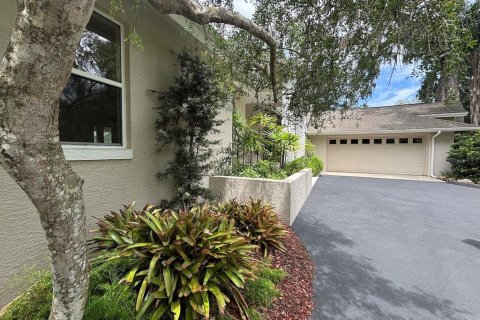 House in Crystal River, Florida 3 bedrooms, 214.88 sq.m. № 1835702 - photo 10
