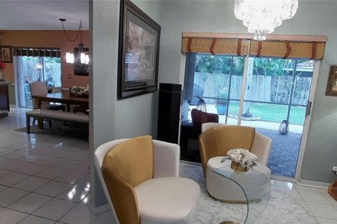 House in Cooper City, Florida 3 bedrooms, 186.92 sq.m. № 1921143 - photo 26