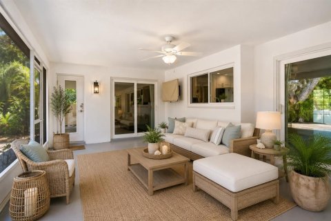 House in Sarasota, Florida 4 bedrooms, 172.71 sq.m. № 2101641 - photo 29
