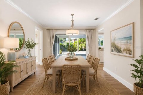 House in Sarasota, Florida 4 bedrooms, 172.71 sq.m. № 2101641 - photo 12