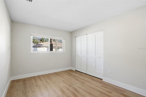 House in Sarasota, Florida 4 bedrooms, 172.71 sq.m. № 2101641 - photo 24