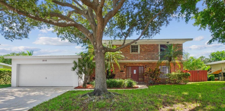 Casa en Fort Lauderdale, Florida 4 dormitorios, 208.1 m2 № 2338284
