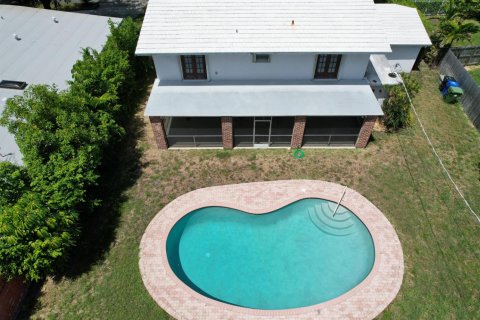 Casa en venta en Fort Lauderdale, Florida, 4 dormitorios, 208.1 m2 № 2338284 - foto 17
