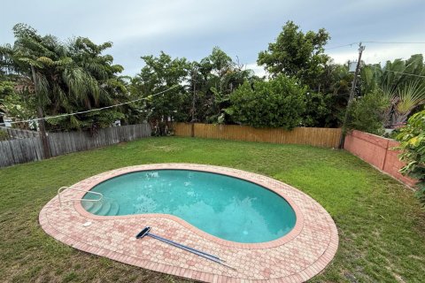 Casa en venta en Fort Lauderdale, Florida, 4 dormitorios, 208.1 m2 № 2338284 - foto 16