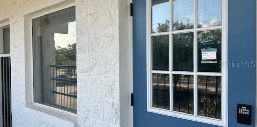 Immobilier commercial à Oviedo, Floride 1740.62 m2 № 2430506