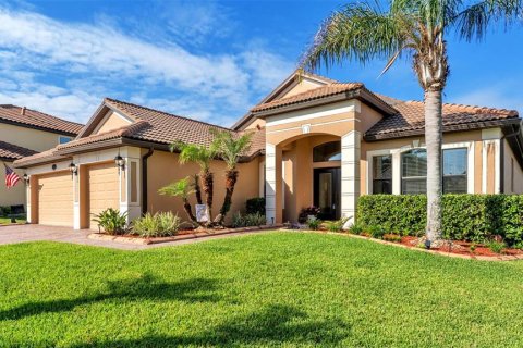 Casa en Lakeland, Florida 4 dormitorios, 257.25 m2 № 2099654