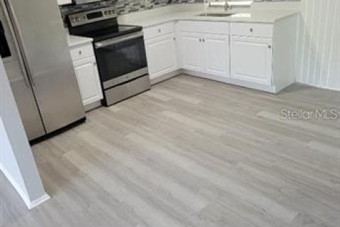 Casa en alquiler en Port Charlotte, Florida, 2 dormitorios, 87.51 m2 № 1791393 - foto 12