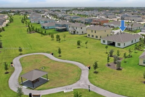 Casa en venta en Loxahatchee Groves, Florida, 4 dormitorios, 237.37 m2 № 1741263 - foto 8