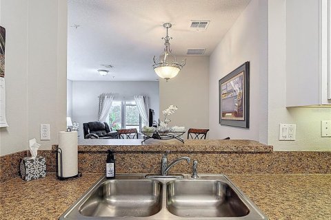 Copropriété à vendre à Kissimmee, Floride: 3 chambres, 116.59 m2 № 1614296 - photo 6