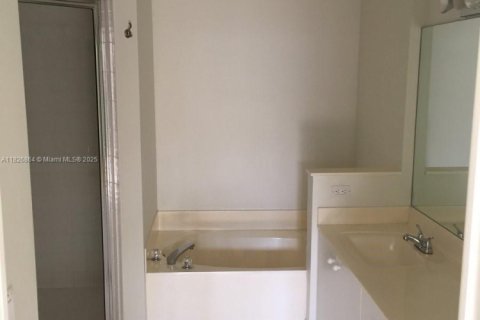 Condominio en alquiler en Boca Raton, Florida, 3 dormitorios, 196.3 m2 № 1938370 - foto 10