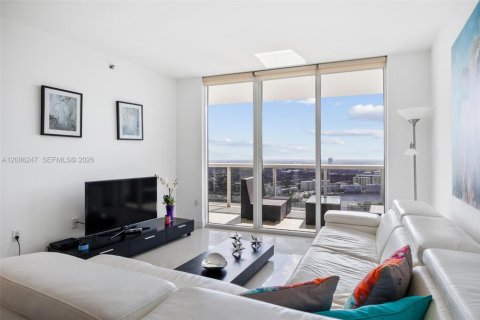Condo à Hallandale Beach, Floride, 2 chambres  № 2355195