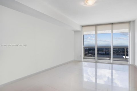 Condominio en alquiler en Hallandale Beach, Florida, 2 dormitorios, 100.89 m2 № 2355195 - foto 14
