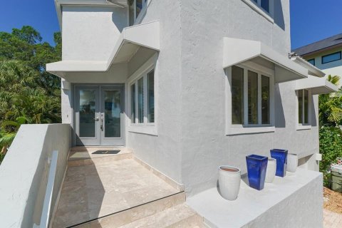 Снять в аренду виллу или дом в Сарасота, Флорида 9 комнат, 172.98м2, № 1318246 - фото 4