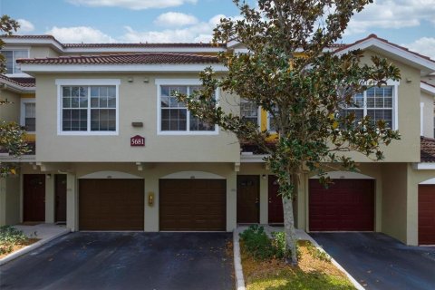 Touwnhouse à Sarasota, Floride 2 chambres, 115.76 m2 № 2310812