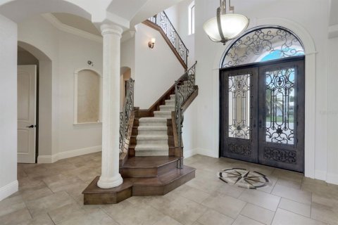 House in Cape Coral, Florida 6 bedrooms, 465.07 sq.m. № 1793976 - photo 20