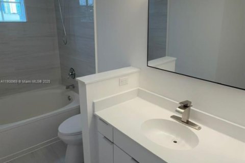 Condo in Sunny Isles Beach, Florida, 1 bedroom № 1964723 - photo 11