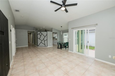 Villa ou maison à vendre à Kissimmee, Floride: 3 chambres, 129.32 m2 № 2284944 - photo 7