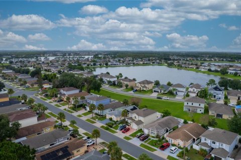Villa ou maison à vendre à Kissimmee, Floride: 3 chambres, 129.32 m2 № 2284944 - photo 4
