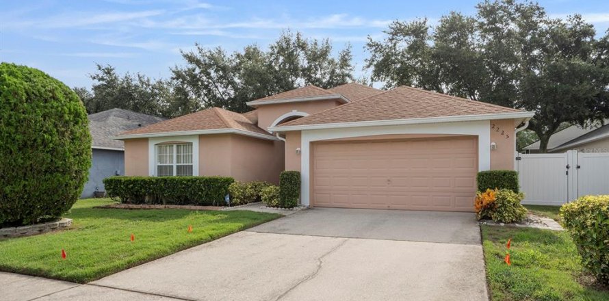 House in Apopka, Florida 4 bedrooms, 195.75 sq.m. № 1883715