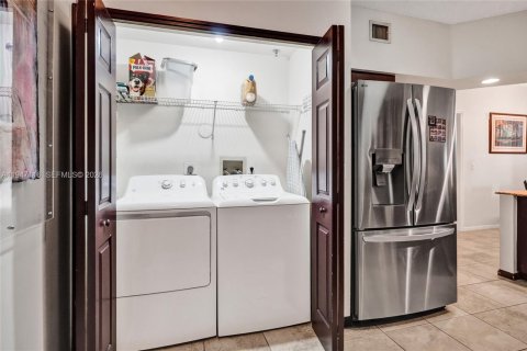 Снять в аренду кондоминиум в Авентура, Флорида 2 спальни, 100.06м2, № 2009502 - фото 14