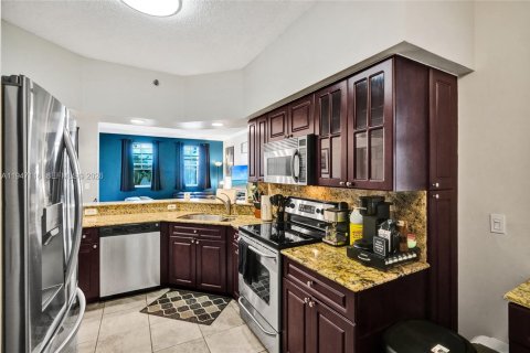 Снять в аренду кондоминиум в Авентура, Флорида 2 спальни, 100.06м2, № 2009502 - фото 13