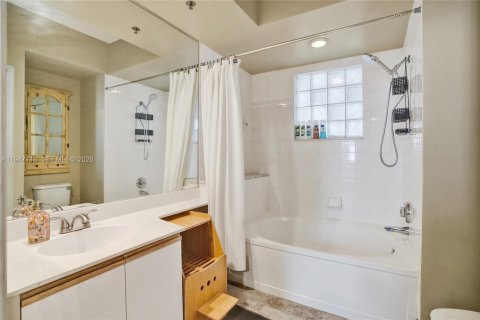 Снять в аренду кондоминиум в Авентура, Флорида 2 спальни, 100.06м2, № 2009502 - фото 27