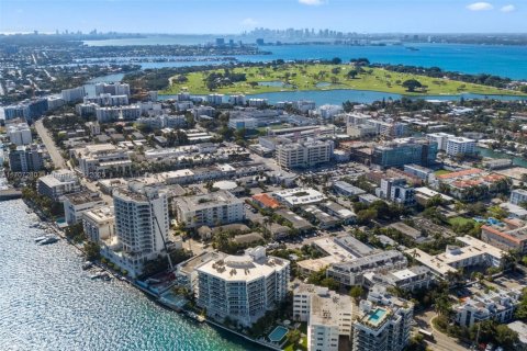Commercial property in Bay Harbor Islands, Florida № 1460005 - photo 30