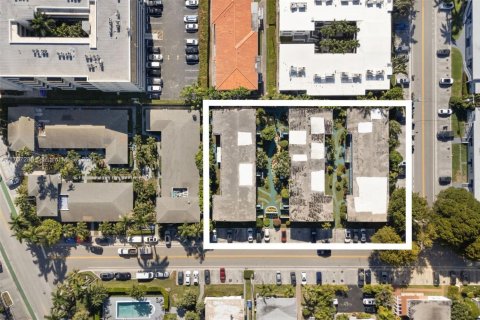 Commercial property in Bay Harbor Islands, Florida № 1460005 - photo 22