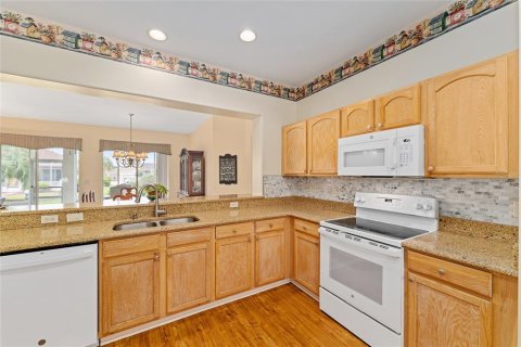 House in Summerfield, Florida 2 bedrooms, 183.85 sq.m. № 1774780 - photo 20