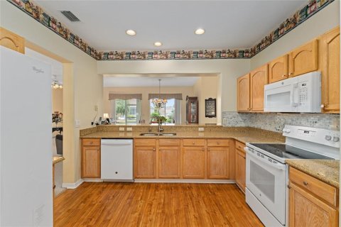House in Summerfield, Florida 2 bedrooms, 183.85 sq.m. № 1774780 - photo 19