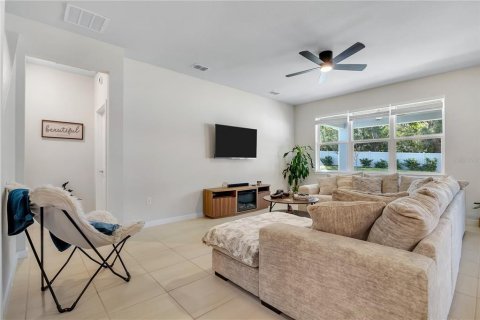 Casa en venta en Apopka, Florida, 4 dormitorios, 264.49 m2 № 1565037 - foto 15