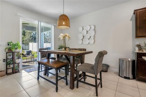 Casa en venta en Apopka, Florida, 4 dormitorios, 264.49 m2 № 1565037 - foto 19
