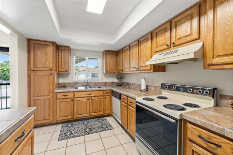 Copropriété à vendre à Cape Canaveral, Floride: 2 chambres, 103.68 m2 № 2093179 - photo 3