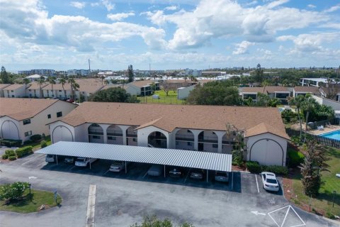 Condo à Cape Canaveral, Floride, 2 chambres № 2093179