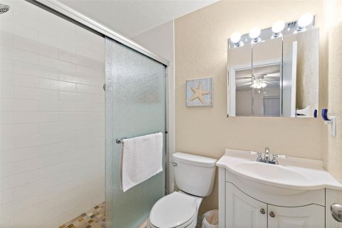 Copropriété à vendre à Cape Canaveral, Floride: 2 chambres, 103.68 m2 № 2093179 - photo 10