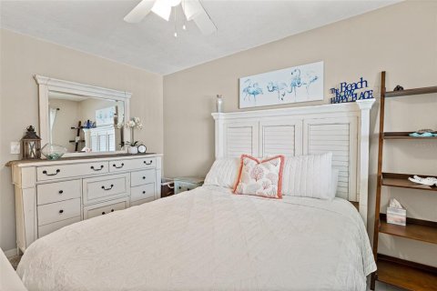 Copropriété à vendre à Cape Canaveral, Floride: 2 chambres, 103.68 m2 № 2093179 - photo 14
