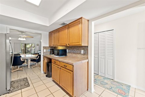 Copropriété à vendre à Cape Canaveral, Floride: 2 chambres, 103.68 m2 № 2093179 - photo 4