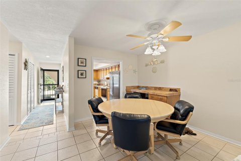 Copropriété à vendre à Cape Canaveral, Floride: 2 chambres, 103.68 m2 № 2093179 - photo 5
