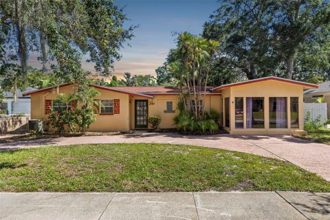 Casa en alquiler en Dunedin, Florida, 3 dormitorios, 162.95 m2 № 1827782 - foto 1