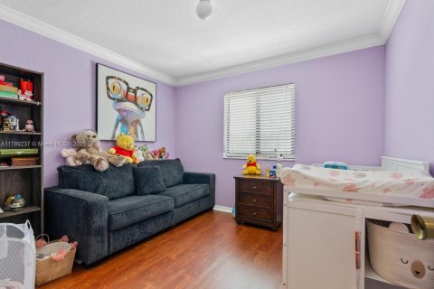 Townhouse in Cutler Bay, Florida 3 bedrooms, 158.4 sq.m. № 1727951 - photo 9