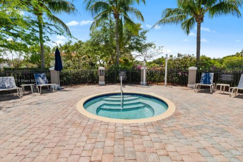 Townhouse in Cutler Bay, Florida 3 bedrooms, 158.4 sq.m. № 1727951 - photo 23