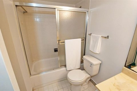 Купить кондоминиум в Дирфилд-Бич, Флорида 9 комнат, 75.25м2, № 2082258 - фото 21