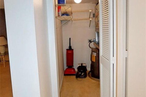 Купить кондоминиум в Дирфилд-Бич, Флорида 9 комнат, 75.25м2, № 2082258 - фото 16