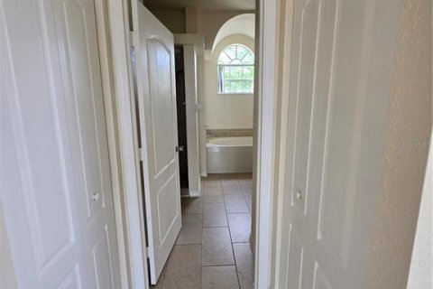 Villa ou maison à louer à Spring Hill, Floride: 3 chambres, 148.64 m2 № 2386595 - photo 7